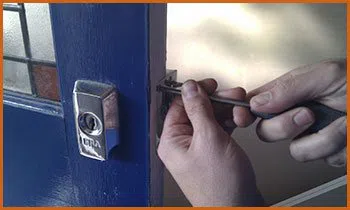 Village Locksmith Store Unionville, CT 860-387-7720 - 4-locksmith-help